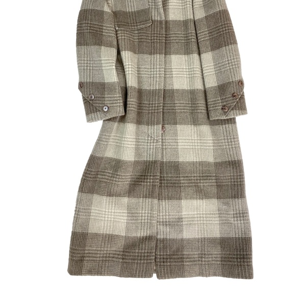 Womens' Vintage 1980's Albert Nipon Classic Brushed Woolen Coat made in the USA - Picture 6 of 9